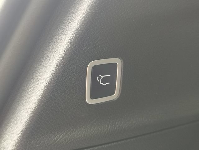 New 2026 Chrysler Pacifica Select FWD image 36