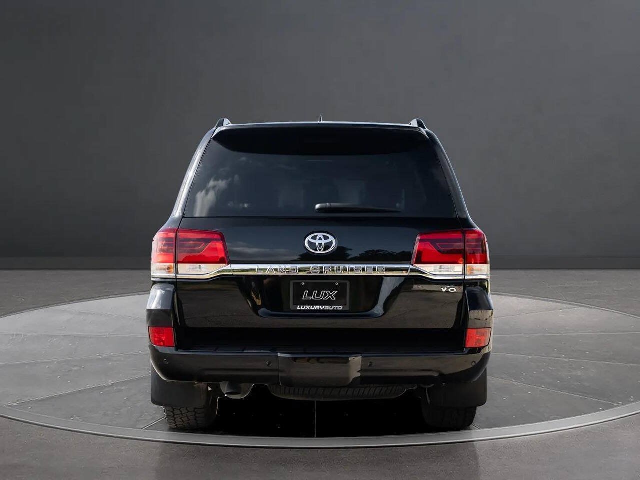 Used 2019 Toyota Land Cruiser AWD/4WD image 4