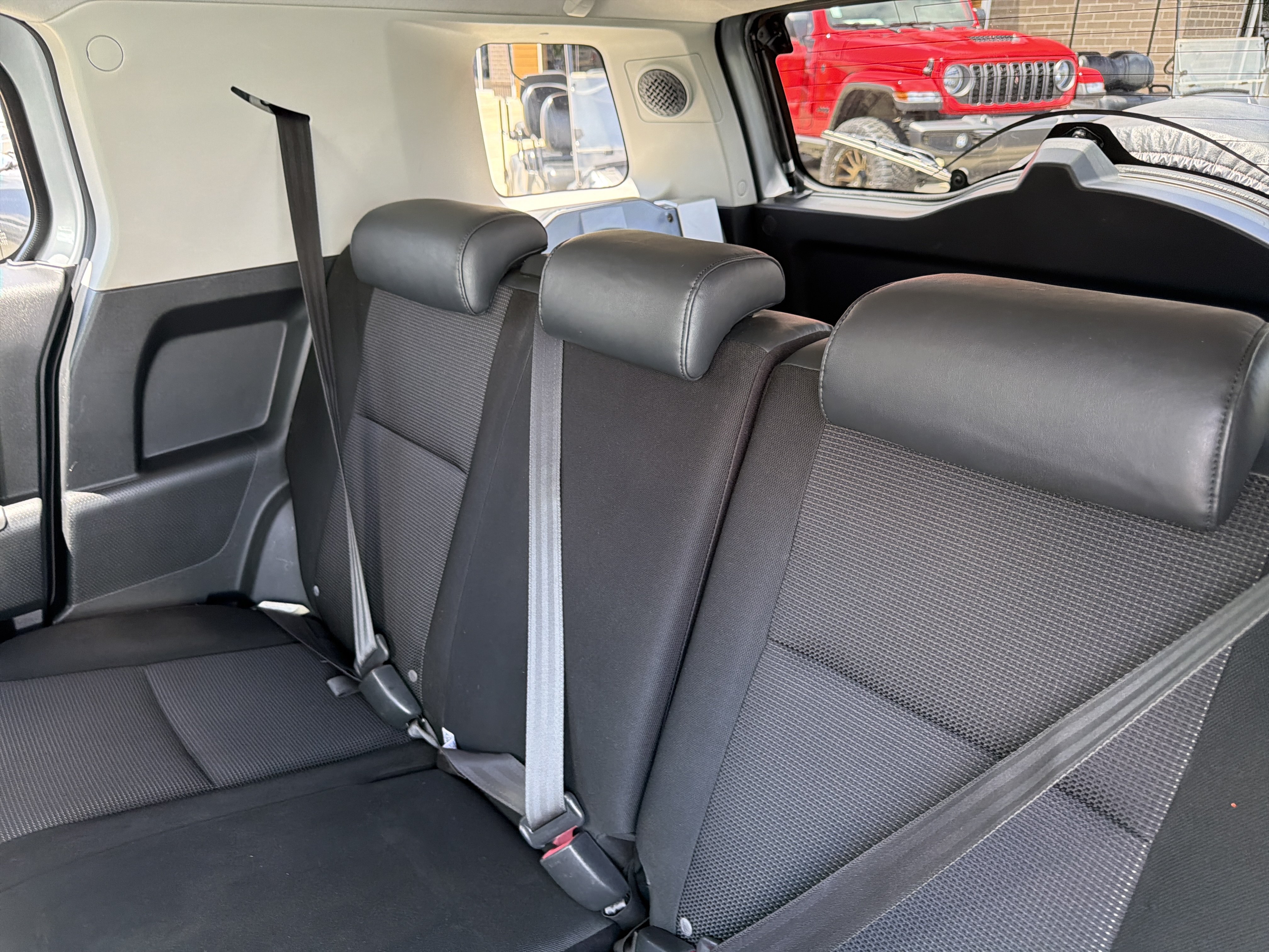 Used 2007 Toyota FJ Cruiser 4WD image 35