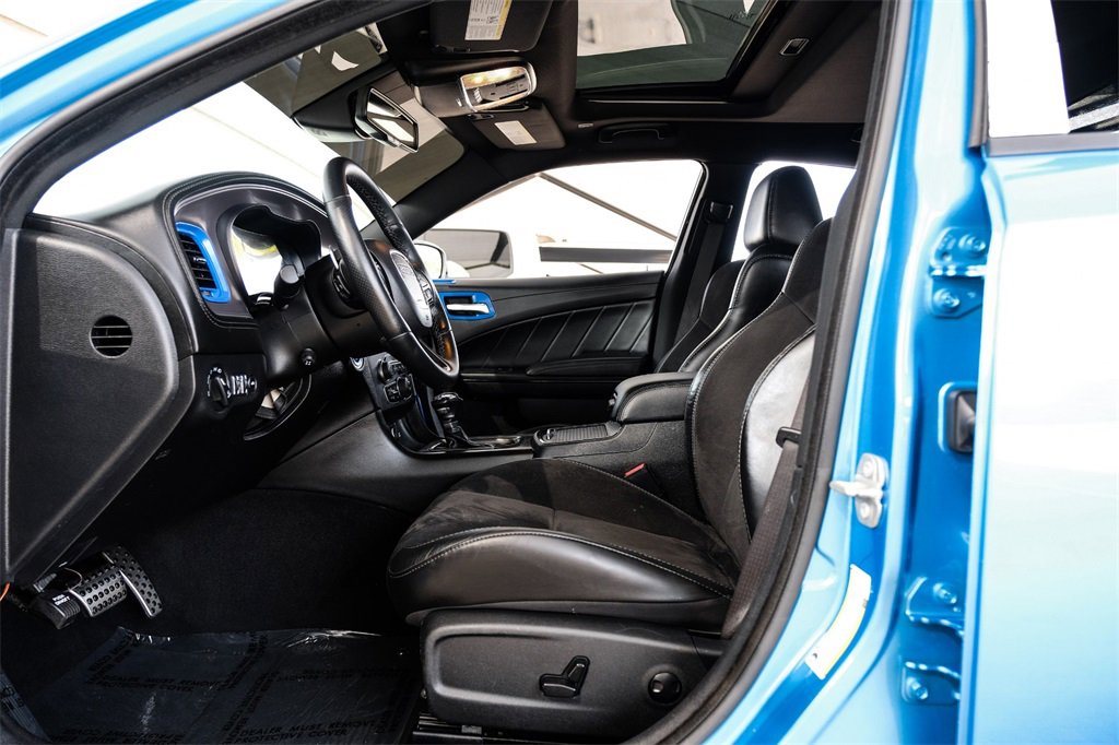 Used 2023 Dodge Charger R/T w/ Plus Group image 3