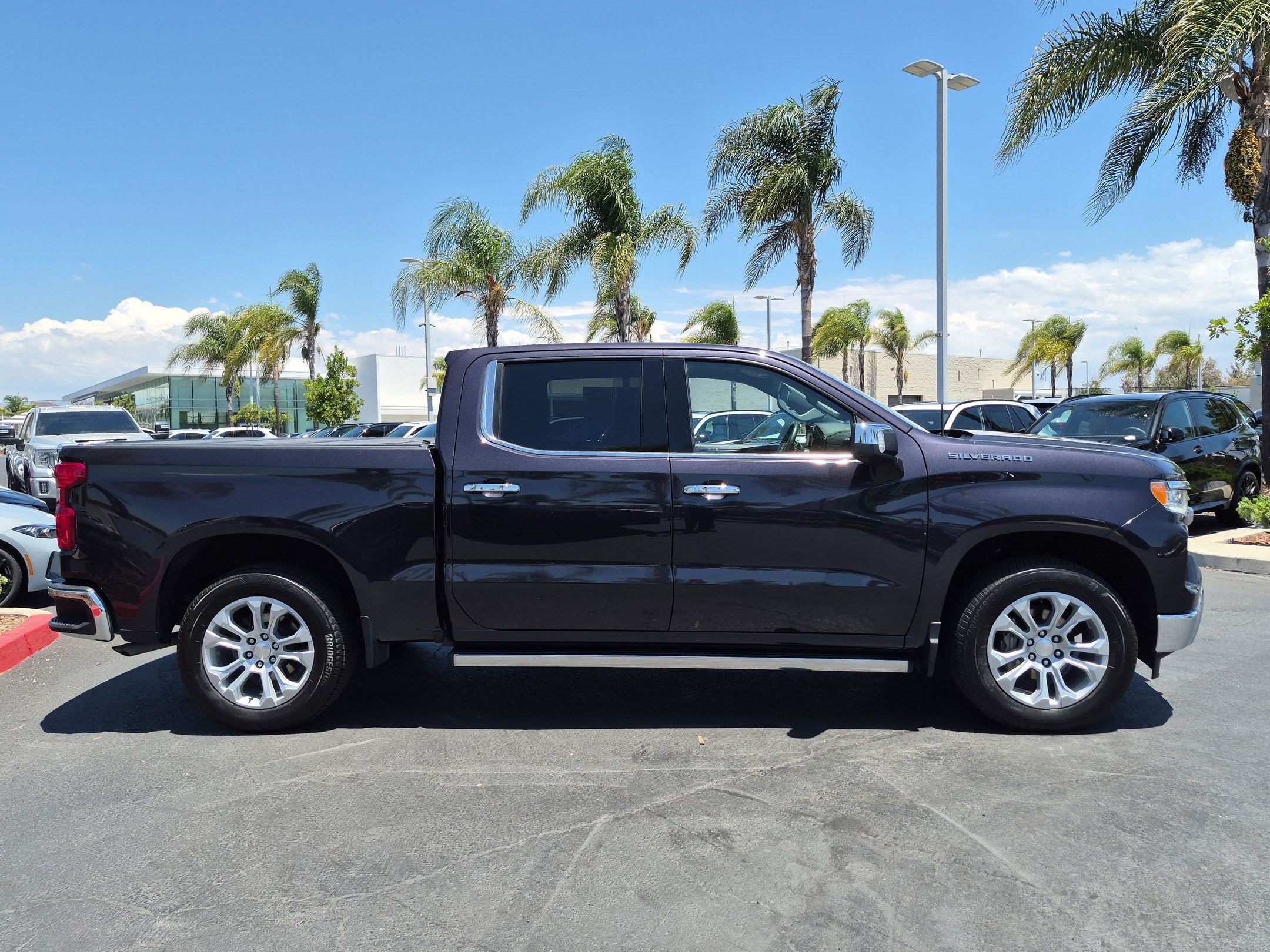 Used 2022 Chevrolet Silverado 1500 LTZ w/ Technology Package RWD image 11