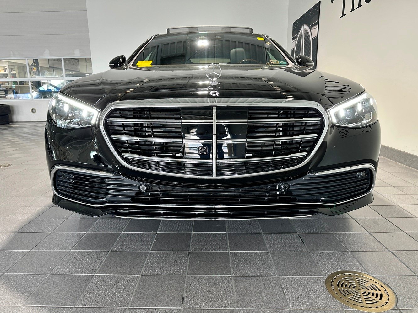 Certified 2024 Mercedes-Benz S 580 4MATIC Sedan image 2