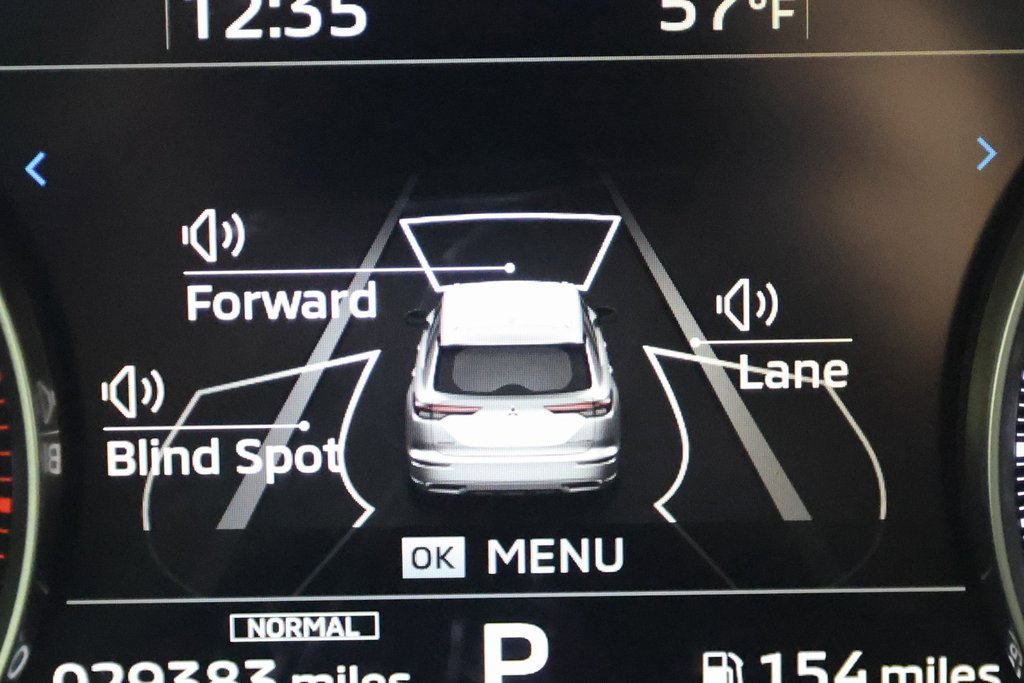 Used 2023 Mitsubishi Outlander SE image 24