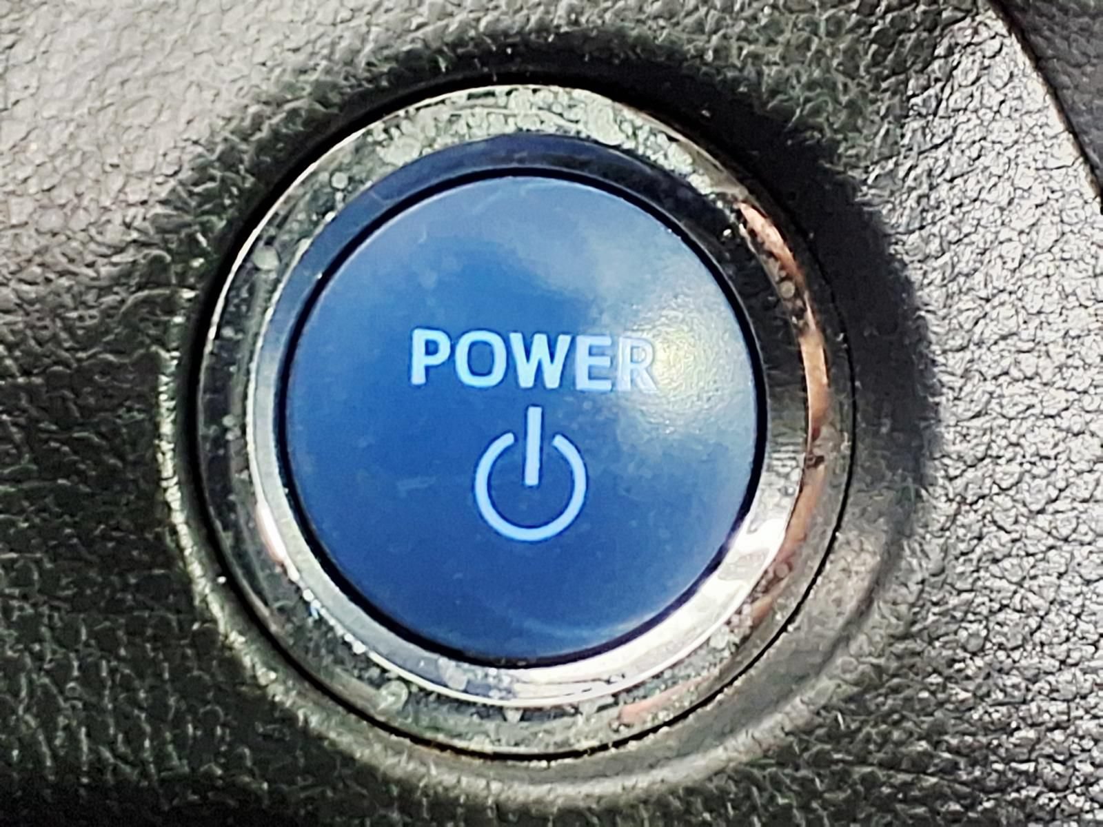 Used 2020 Toyota RAV4 XLE w/ Convenience Package AWD/4WD image 19