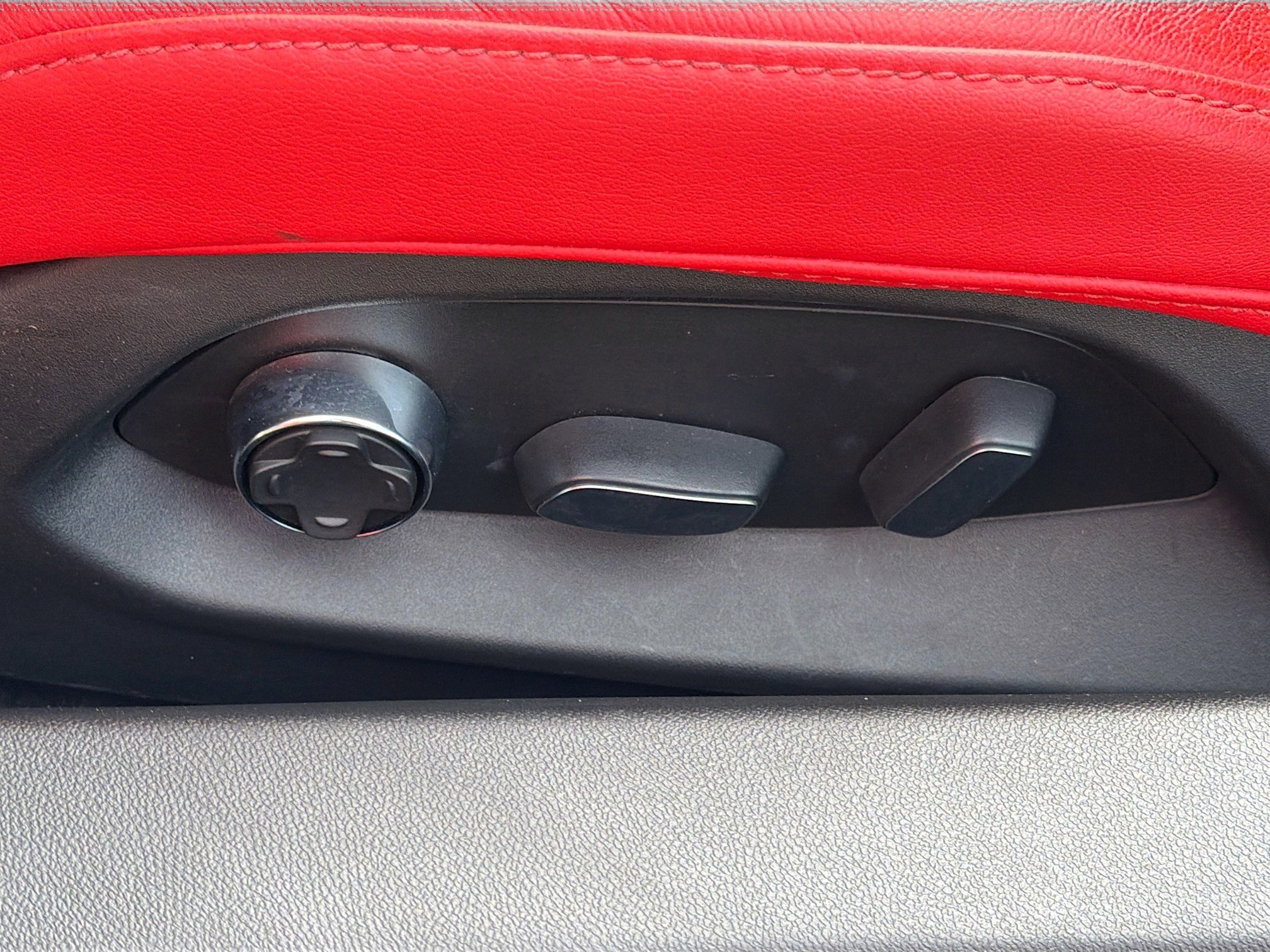 Used 2022 Chevrolet Corvette Stingray Preferred Conv w/ 2LT image 22