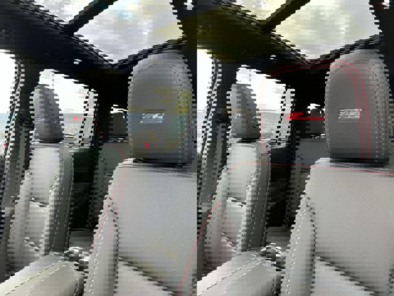 New 2026 Chevrolet Traverse Z71 w/ LPO, Floor Liner Package image 23