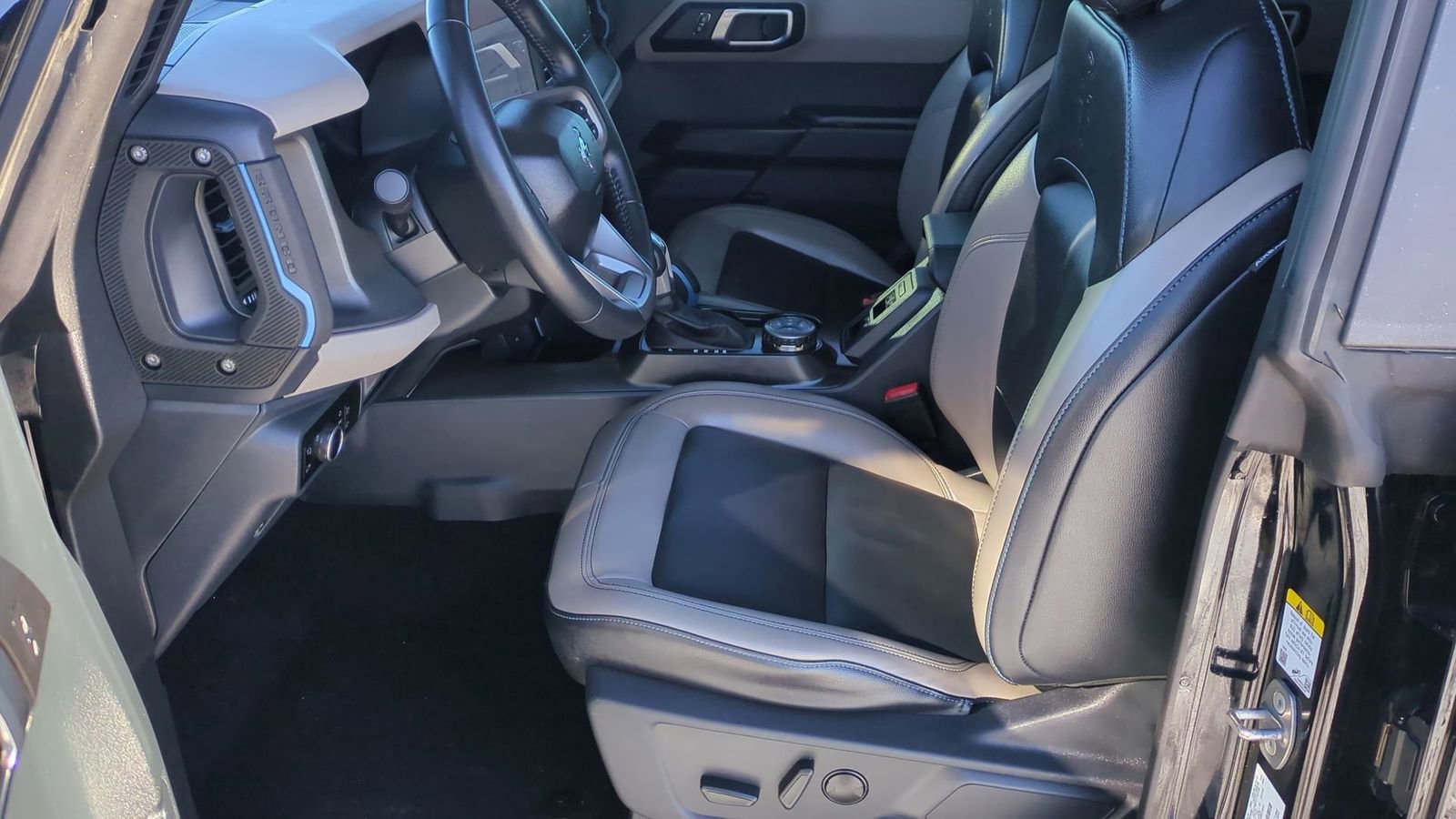 Certified 2024 Ford Bronco Wildtrak image 17