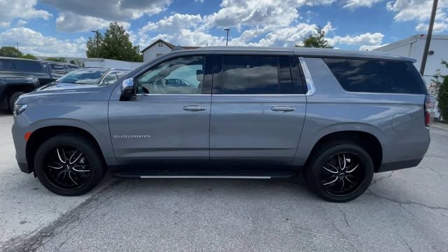 Used 2021 Chevrolet Suburban Premier w/ Premium Package AWD/4WD image 7