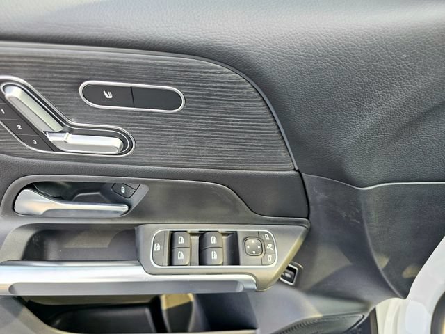 New 2026 Mercedes-Benz GLB 250 4MATIC image 22