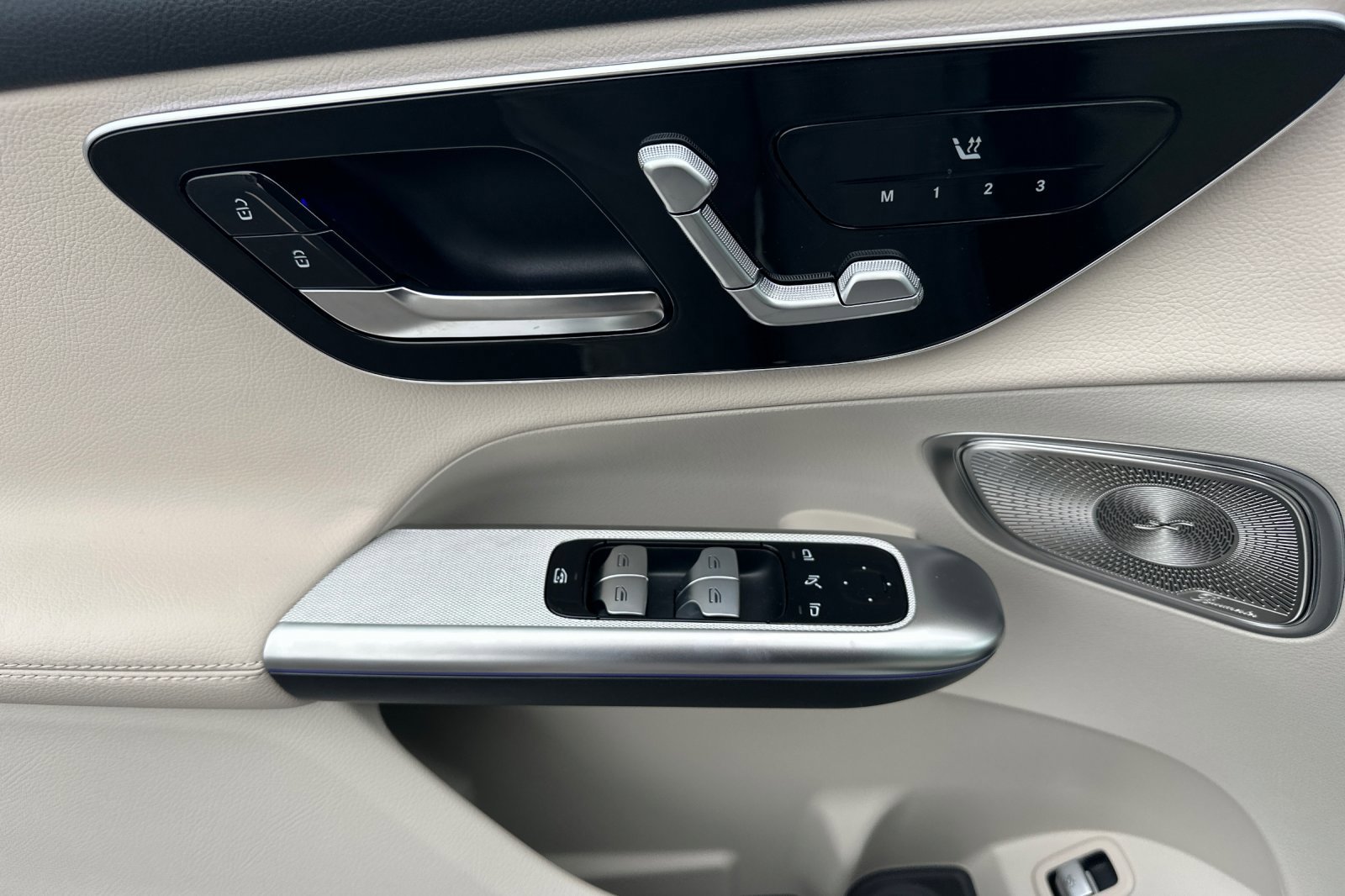 New 2026 Mercedes-Benz GLC 300 4MATIC image 11