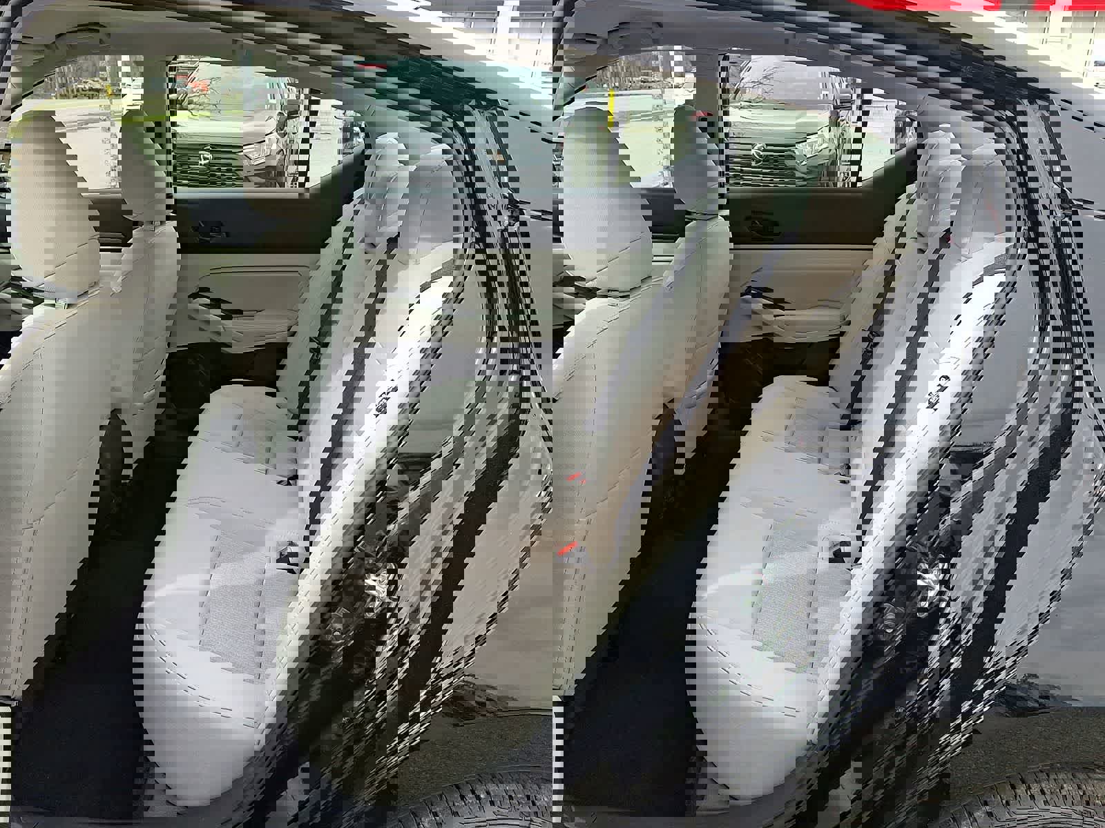 Used 2024 Nissan Altima 2.5 SV image 11