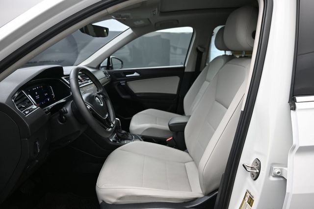 Used 2021 Volkswagen Tiguan SEL AWD/4WD image 8