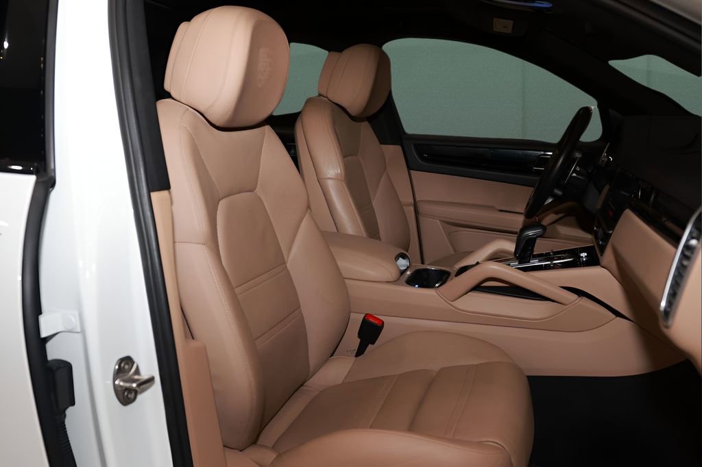 Used 2021 Porsche Cayenne S w/ Premium Package Plus image 16