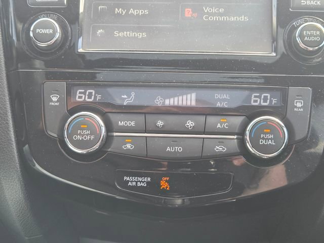 Used 2015 Nissan Rogue SL w/ SL Premium Package FWD image 33