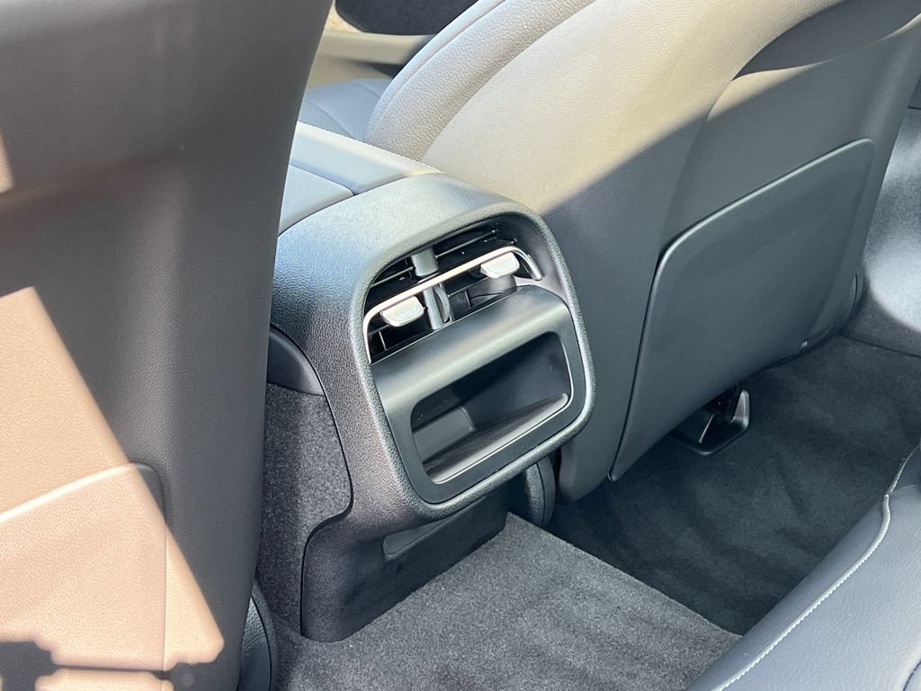 New 2026 Mercedes-Benz E 350 4MATIC Sedan image 22