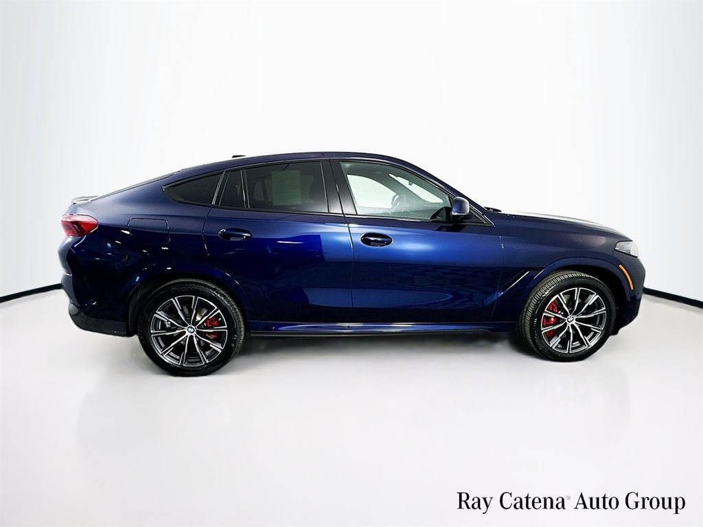 Used 2026 BMW X6 xDrive40i w/ Climate Comfort Package image 8