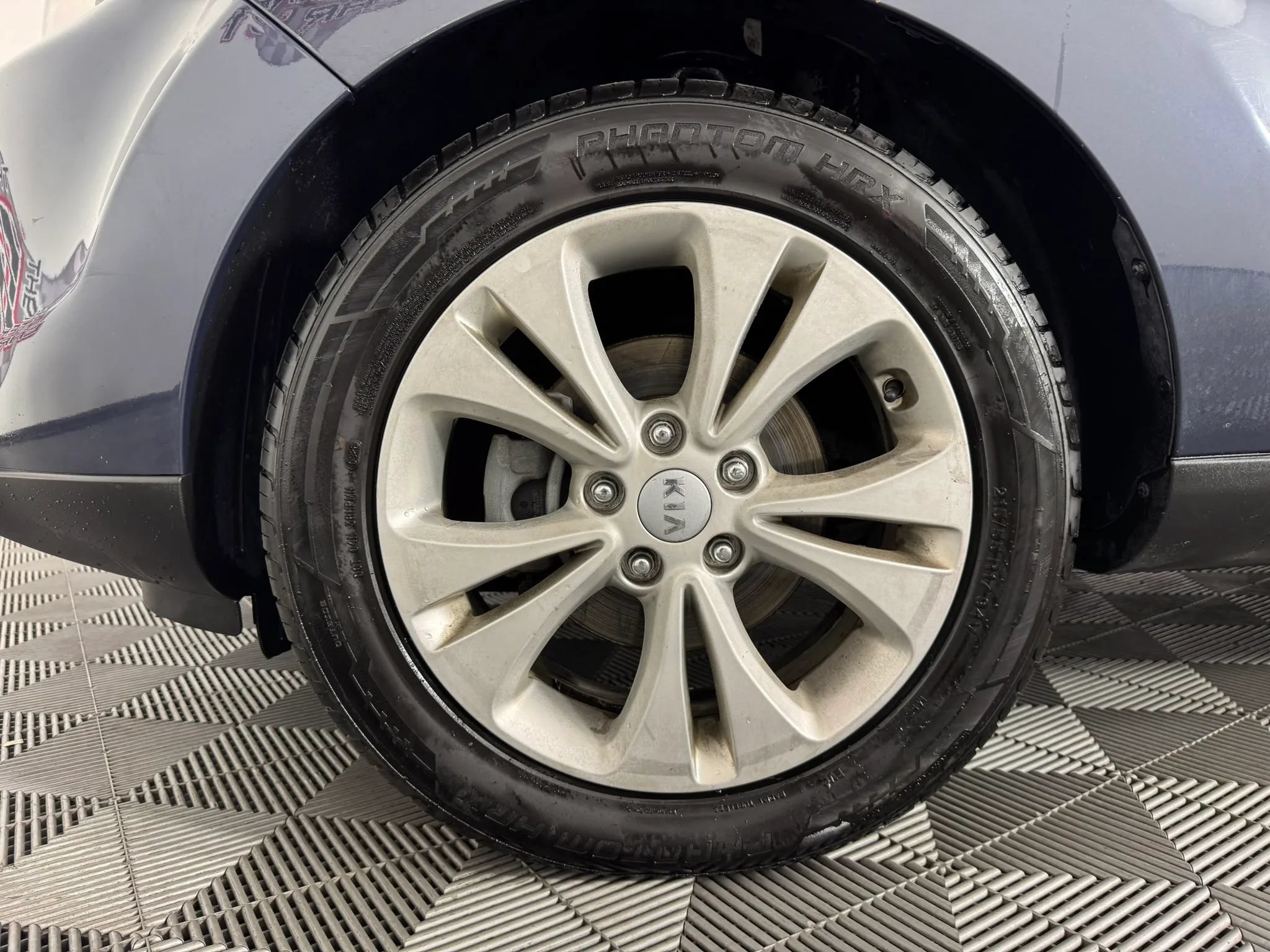 Used 2016 Kia Soul + FWD image 39