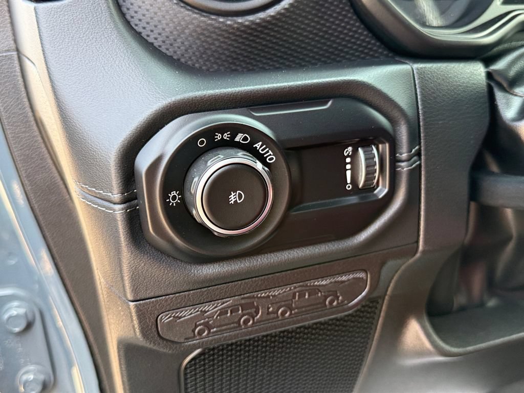 Used 2024 Jeep Wrangler Unlimited Rubicon 392 AWD/4WD image 19