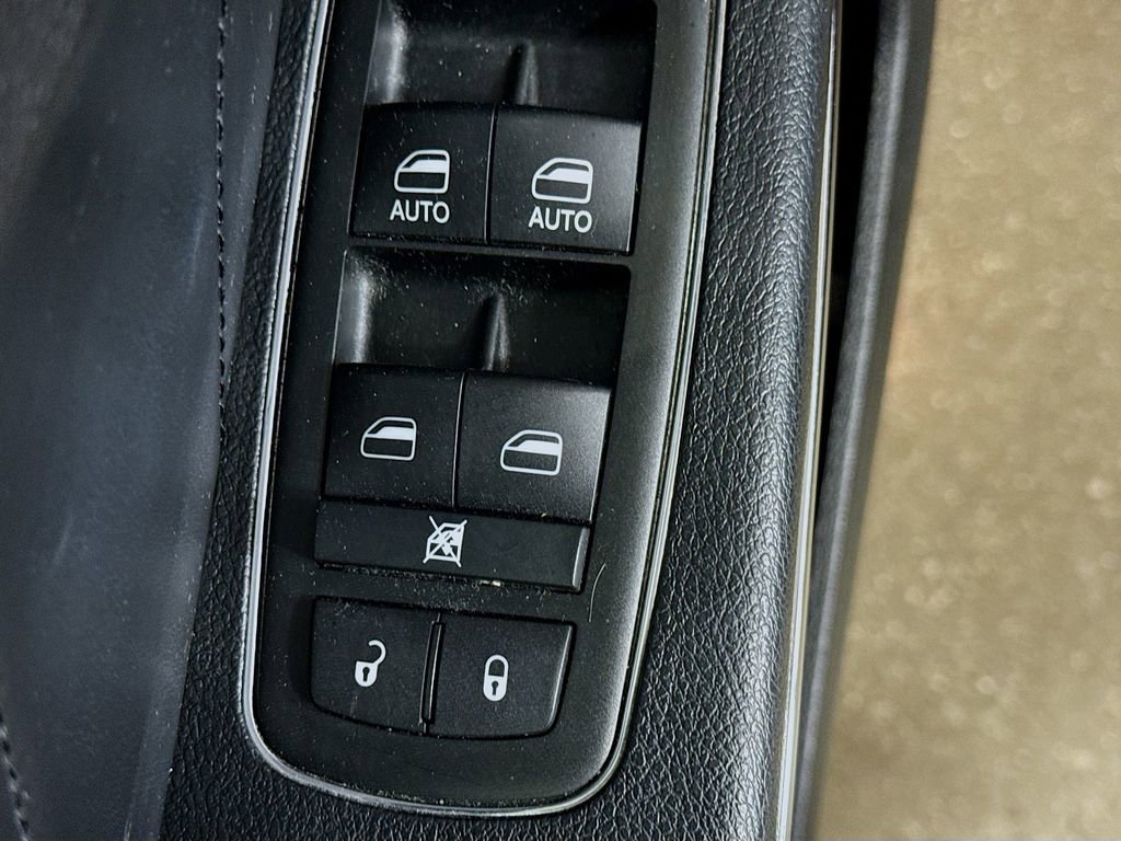 Used 2014 Dodge Charger R/T image 16