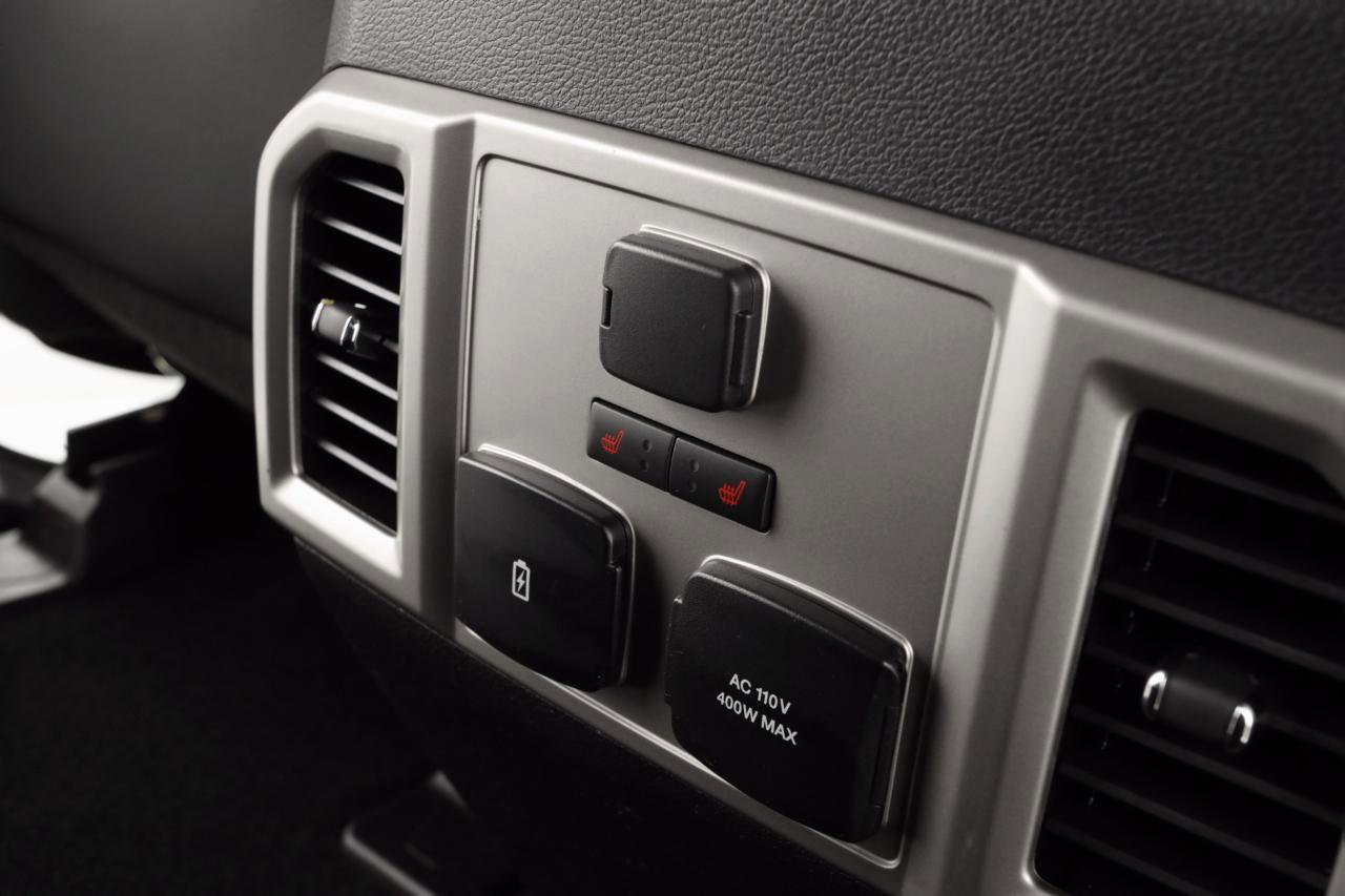 Used 2017 Ford F150 Lariat w/ Equipment Group 502A Luxury image 27