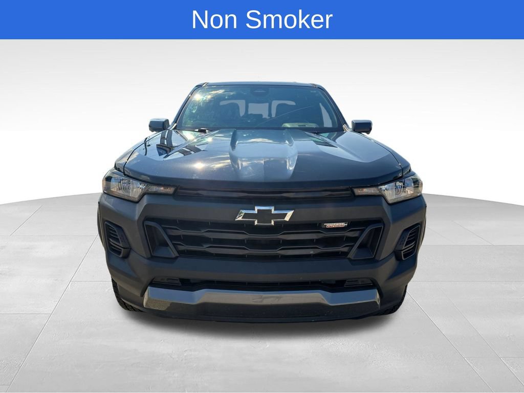 Used 2025 Chevrolet Colorado Trail Boss AWD/4WD image 9