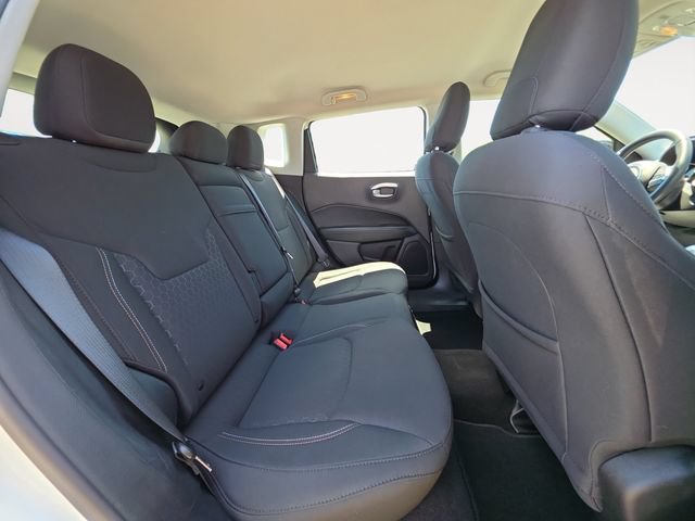 Used 2017 Jeep Compass Sport FWD image 14
