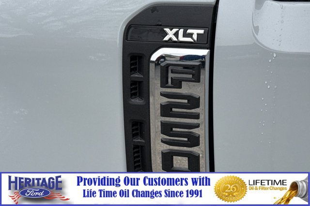 New 2026 Ford F250 XLT w/ XLT Premium Package AWD/4WD image 26