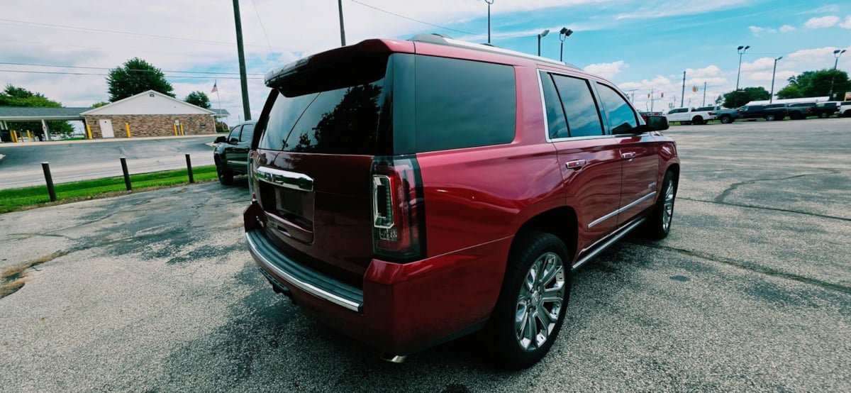 Used 2015 GMC Yukon Denali w/ Premium Package AWD/4WD image 5