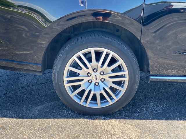 Used 2024 Ford Expedition Max Platinum AWD/4WD image 14