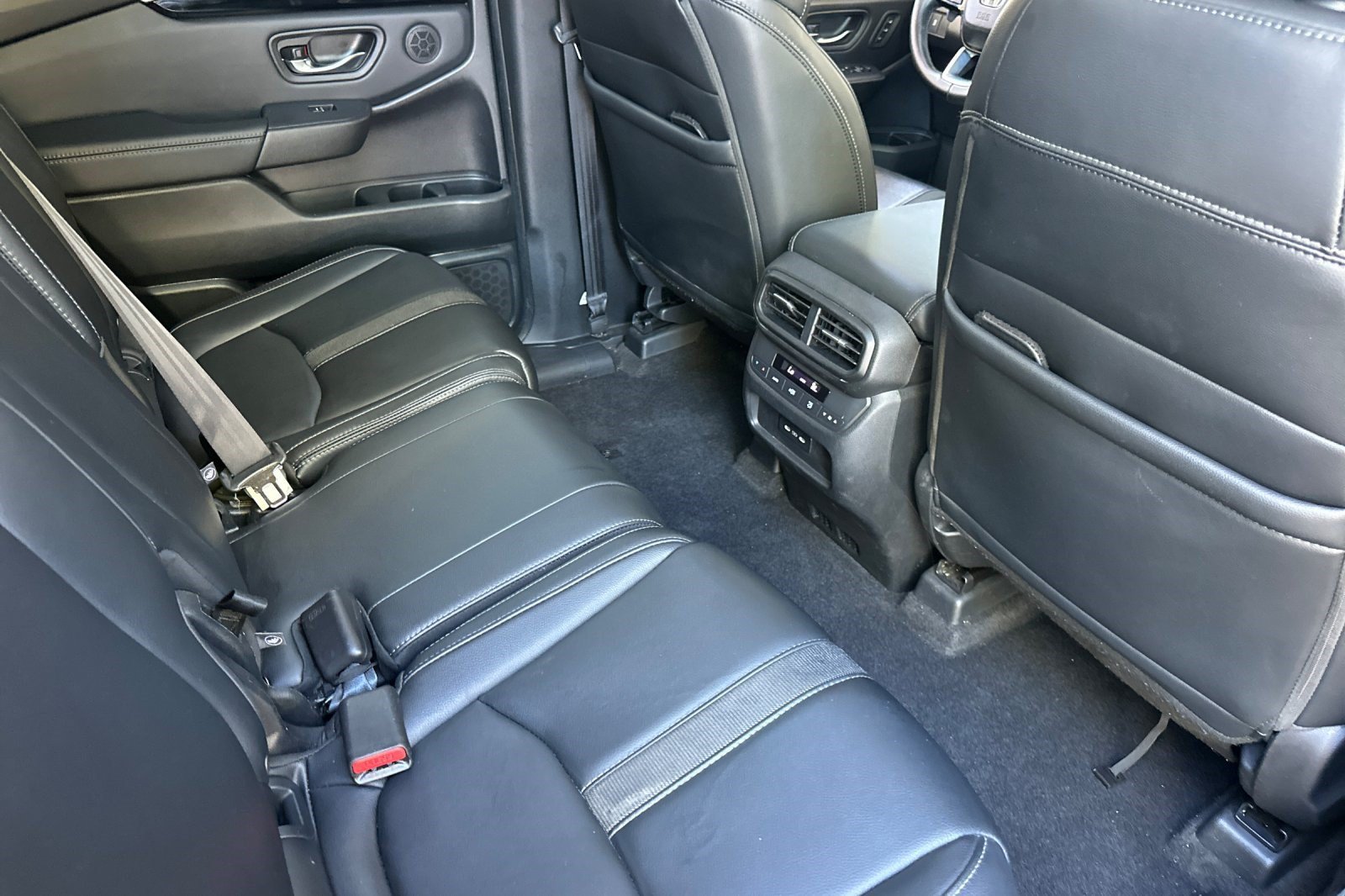 Used 2024 Honda Pilot Touring image 36