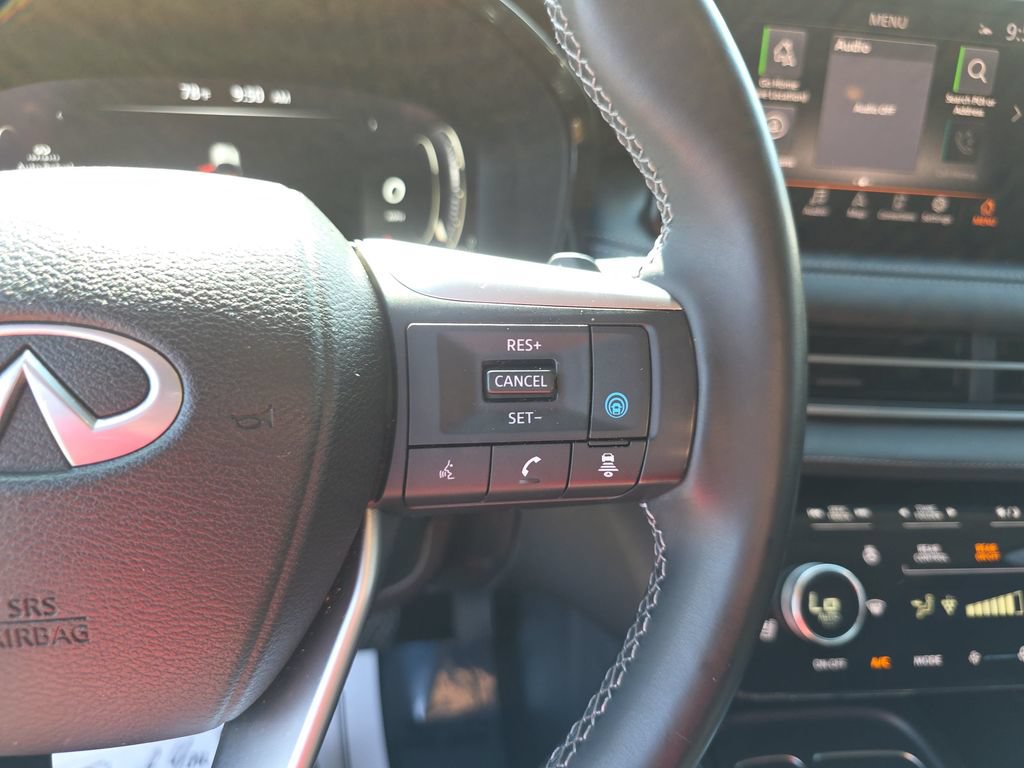 Used 2023 INFINITI QX60 Sensory w/ Cargo Package AWD/4WD image 18