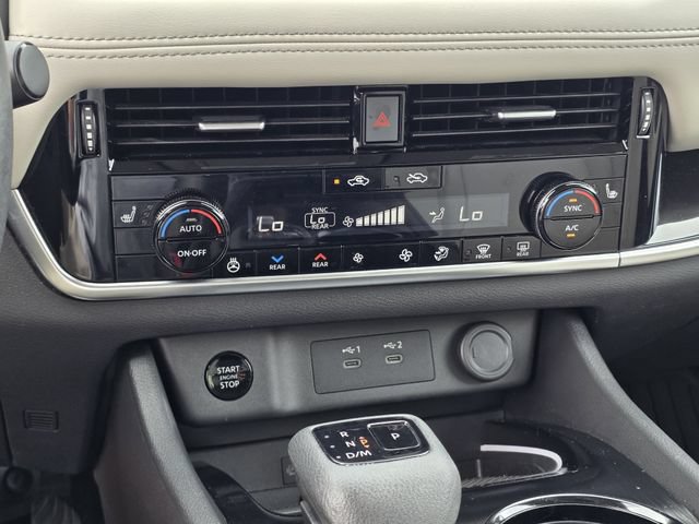 Used 2024 Nissan Rogue SL w/ SL Premium Package FWD image 21