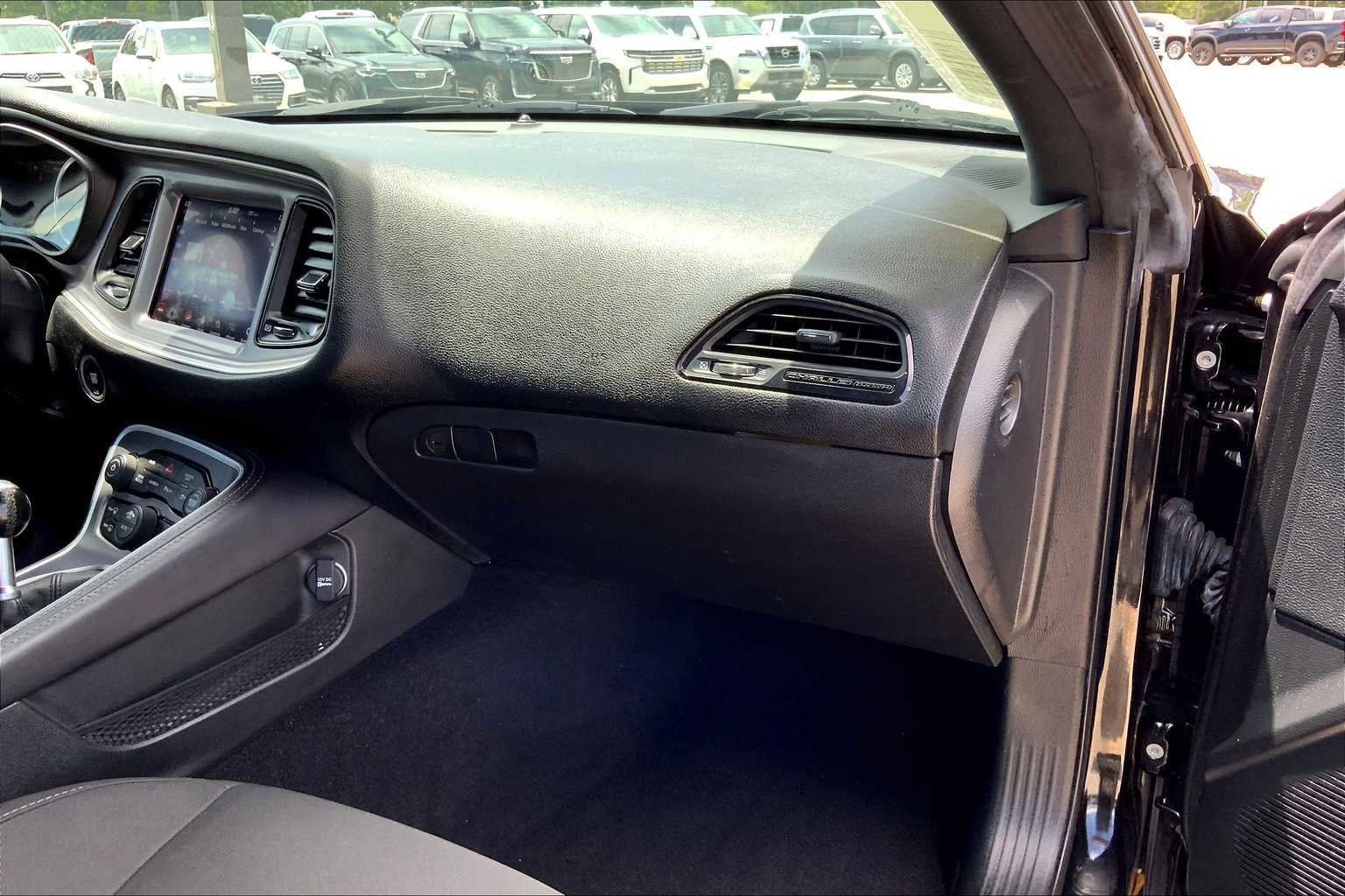 Used 2019 Dodge Challenger R/T Scat Pack w/ Dynamics Package image 18