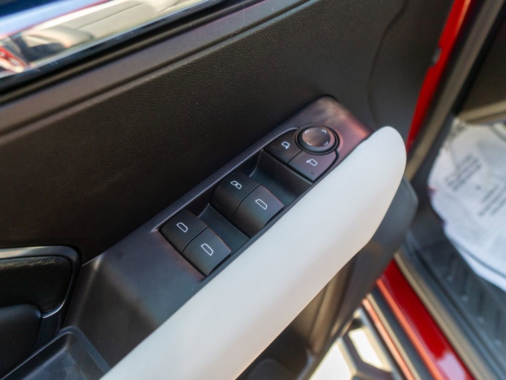 Used 2023 GMC Canyon AT4X image 18