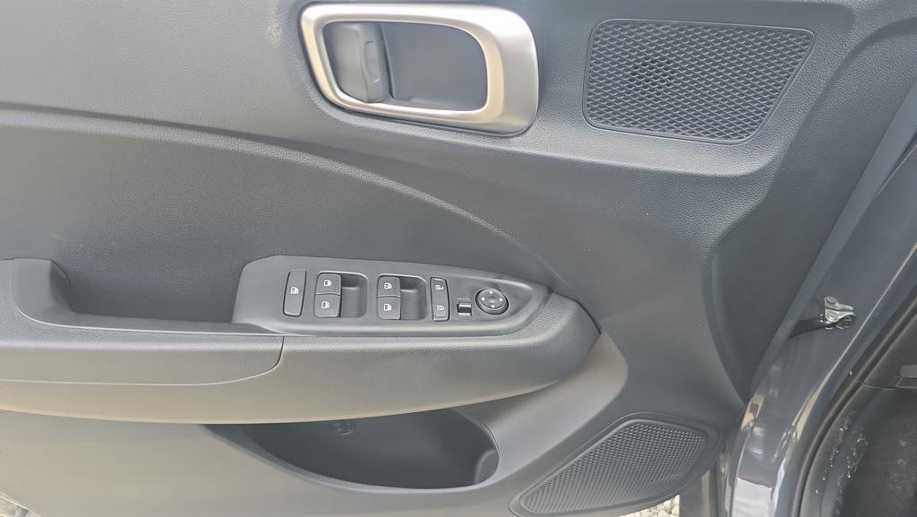 New 2026 Hyundai Venue SEL FWD image 16