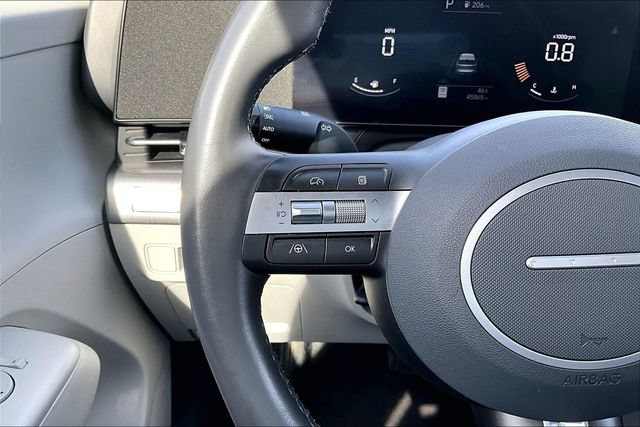 Used 2024 Hyundai Kona SEL FWD image 11