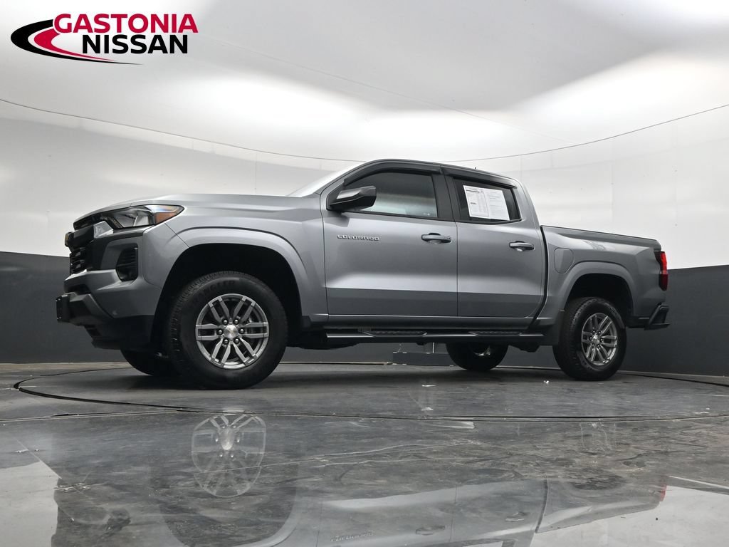 Used 2024 Chevrolet Colorado LT w/ LT Convenience Package II RWD image 40