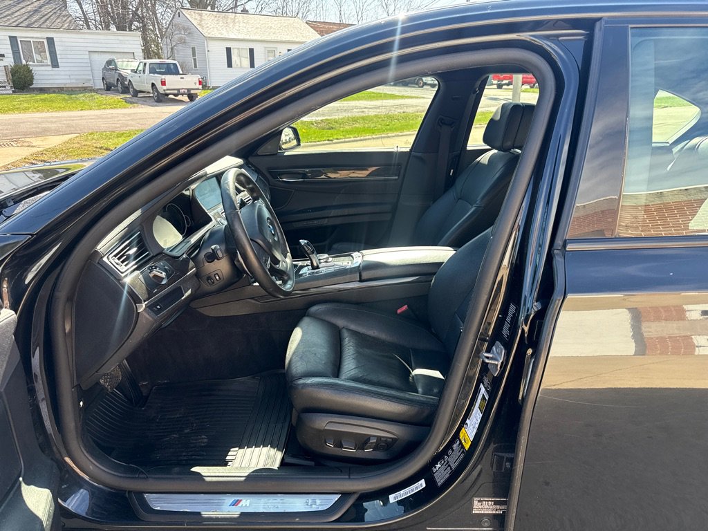 Used 2014 BMW 740Li xDrive image 10