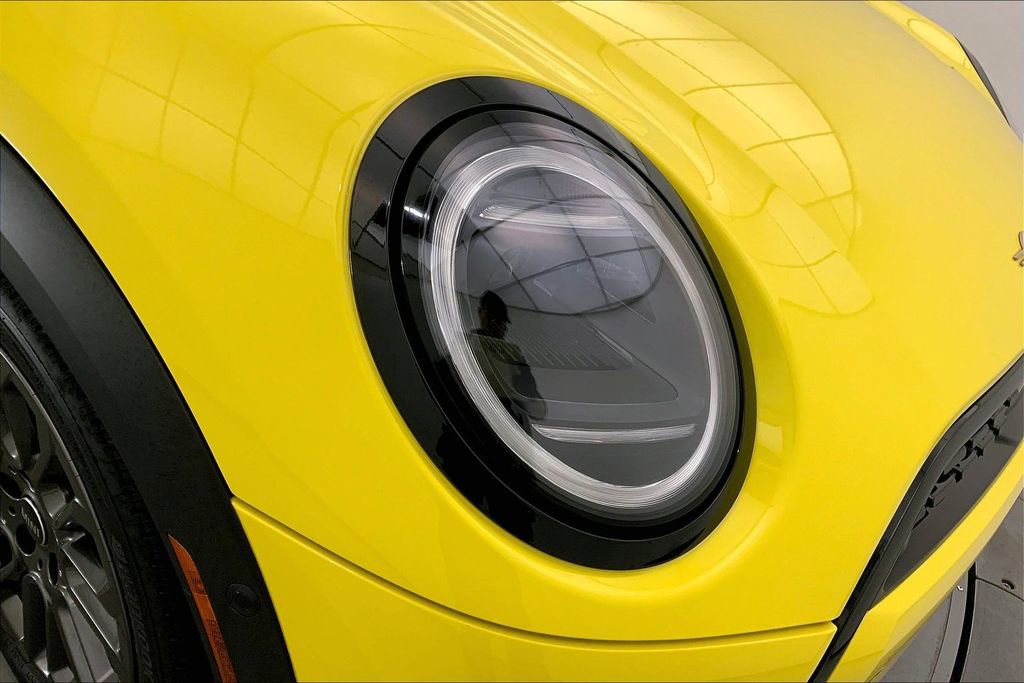 Certified 2025 MINI Cooper S image 27