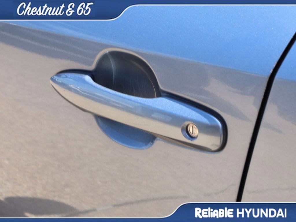 Used 2020 Toyota Corolla LE FWD image 20