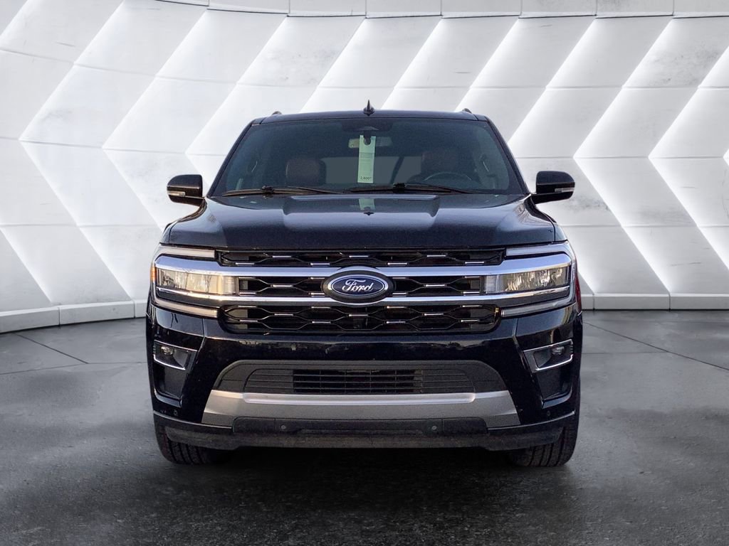 Used 2024 Ford Expedition Limited image 2