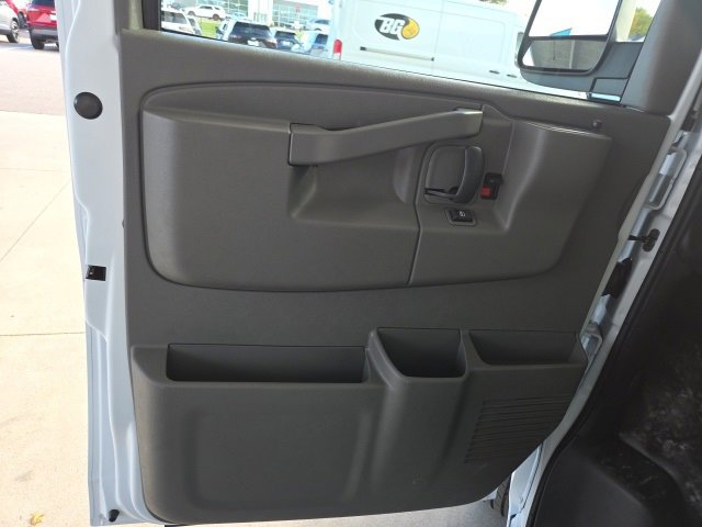 New 2025 Chevrolet Express 2500 Extended image 22