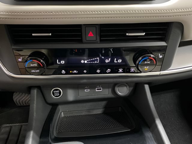 Certified 2023 Nissan Rogue SV w/ SV Premium B Package AWD/4WD image 19