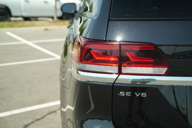 Used 2023 Volkswagen Atlas SE w/ Panoramic Sunroof Package FWD image 45