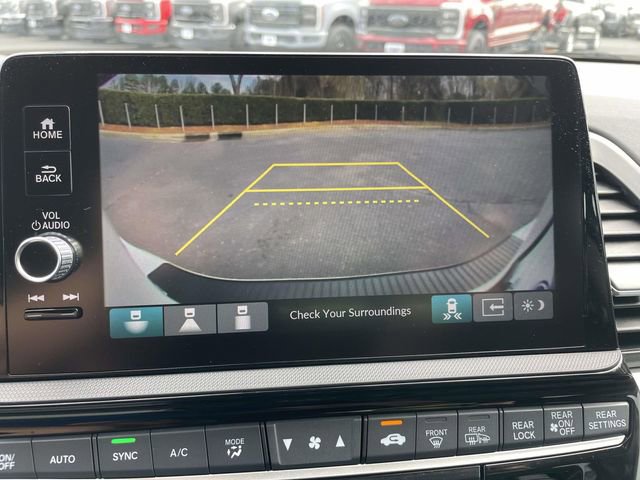 Used 2025 Honda Odyssey Touring image 20