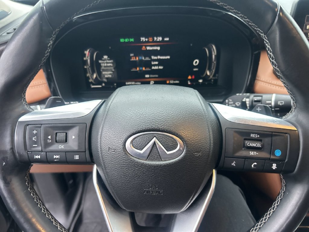 Used 2023 INFINITI QX60 Sensory w/ Cargo Package AWD/4WD image 16