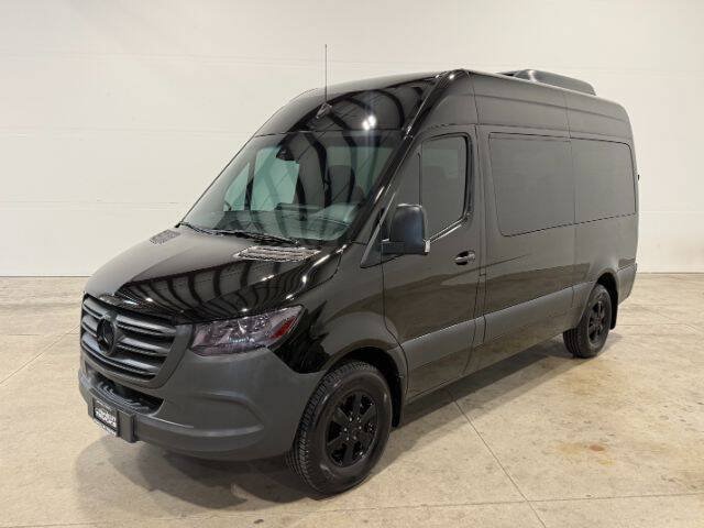 Used 2019 Freightliner Sprinter 2500 RWD image 2
