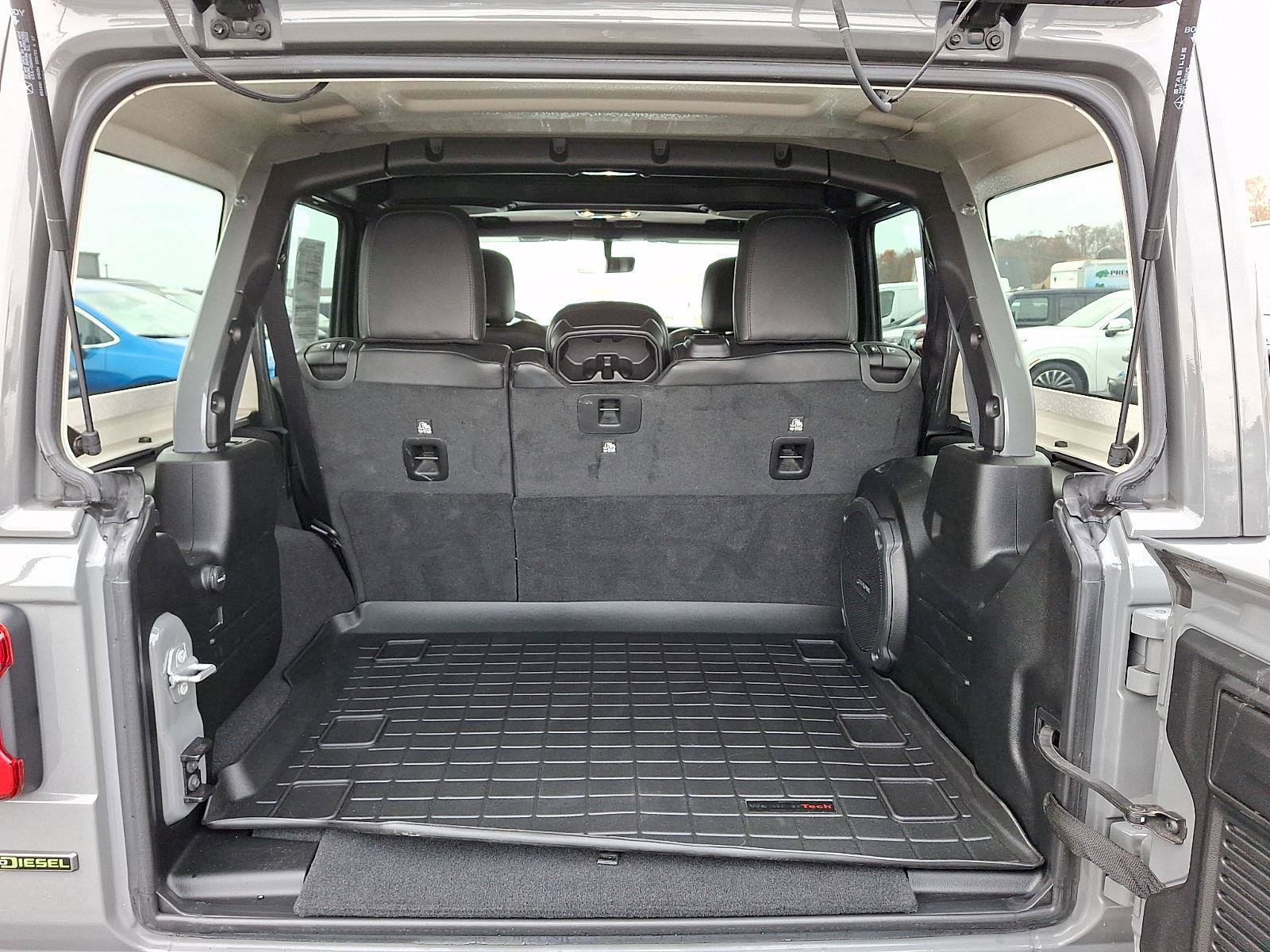 Certified 2023 Jeep Wrangler Unlimited Rubicon w/ Steel Bumper Group image 35