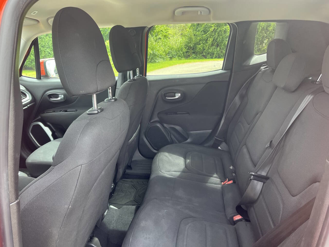 Used 2021 Jeep Renegade Latitude w/ Convenience Group image 28