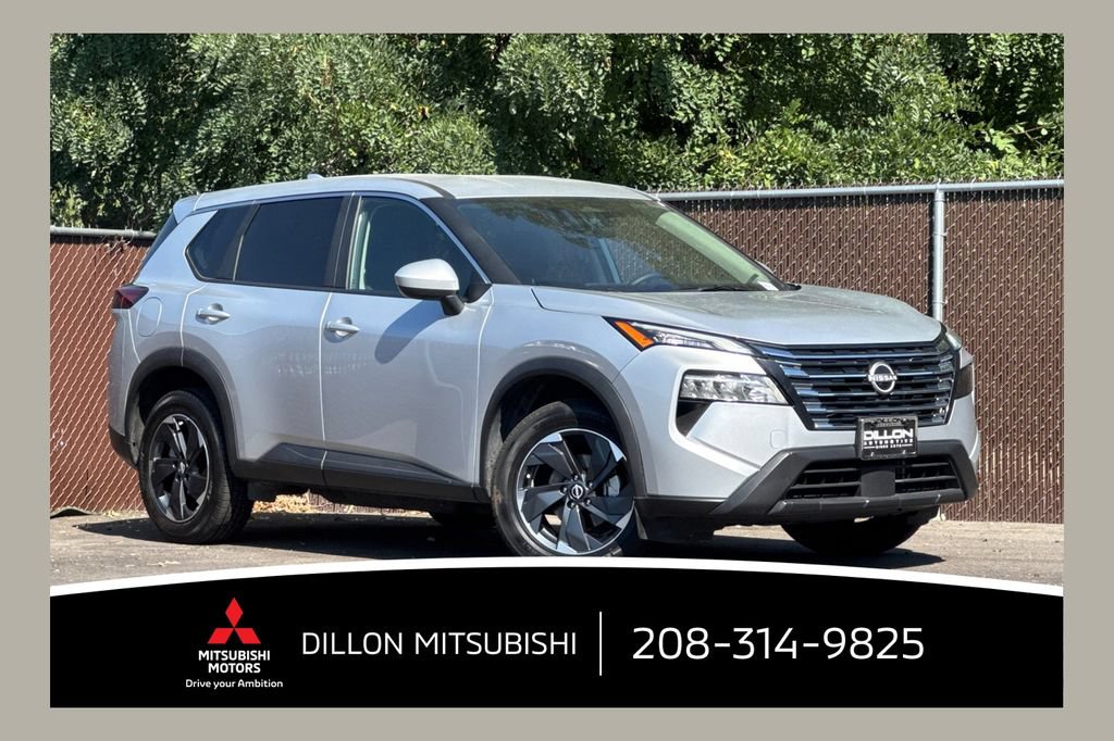 Used 2025 Nissan Rogue SV AWD/4WD image 1